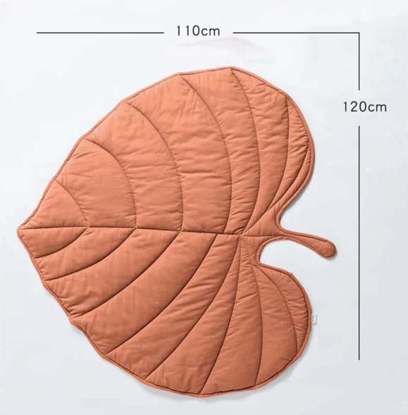 Reversible pet mat for crates or floors, ensuring pet comfort and easy maintenance