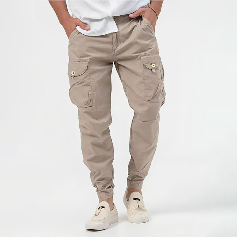New arrival men's activewear cargo joggers. Stretch pants with tapered fit, comfortable for dynamic movement.
