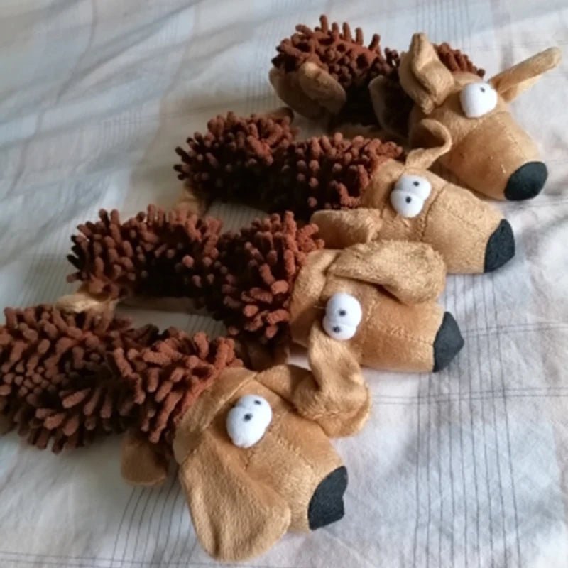 Pet supplies: Animal-shaped squeaky chew toy, perfect for small dogs and puppy dental care.