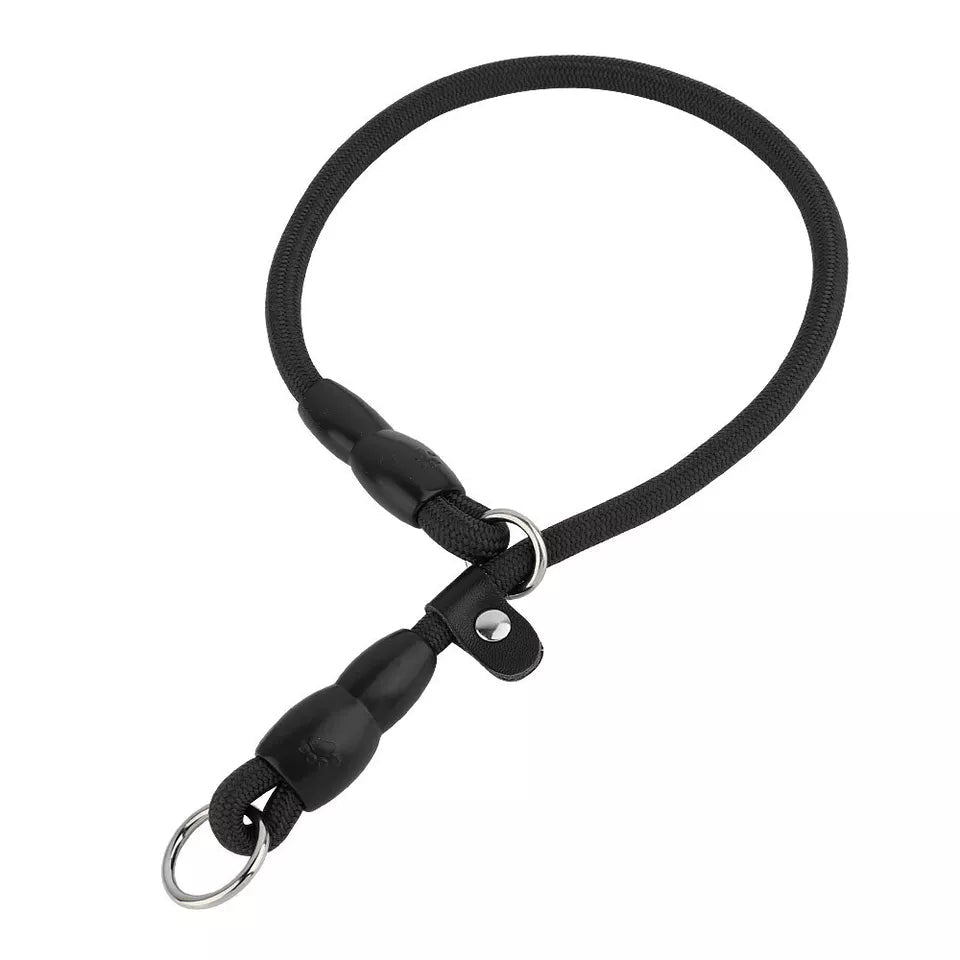 Durable adjustable nylon dog collar, comfort designed for daily pet walking