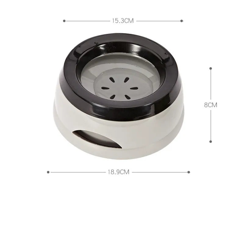 Non-slip pet bowl for dogs & cats, featuring a stable base for mess-free feeding.