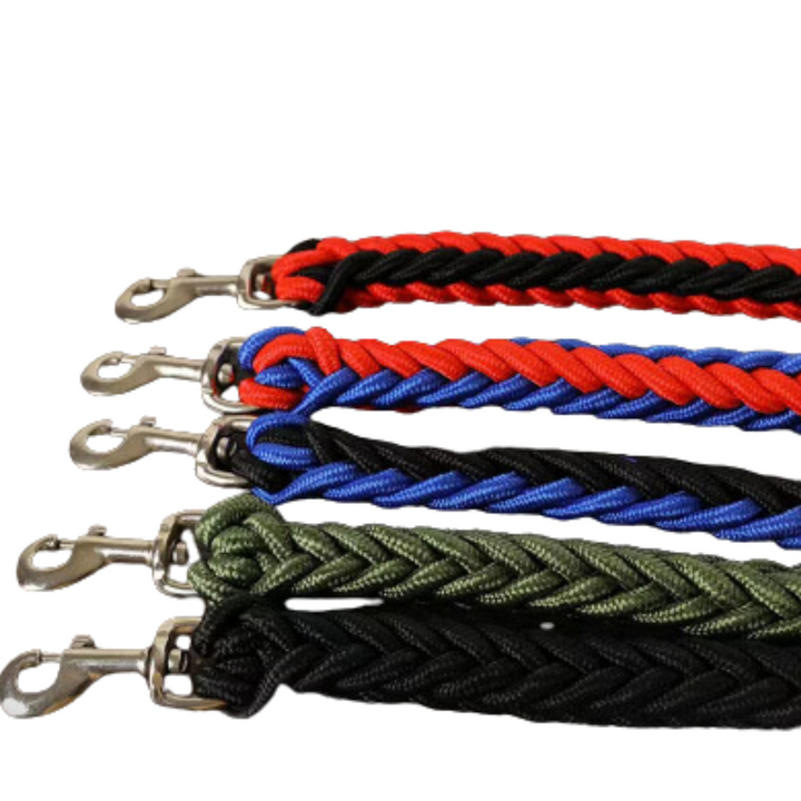 Reflective stitching detail on a black nylon dog leash, enhanced safety for large dogs.