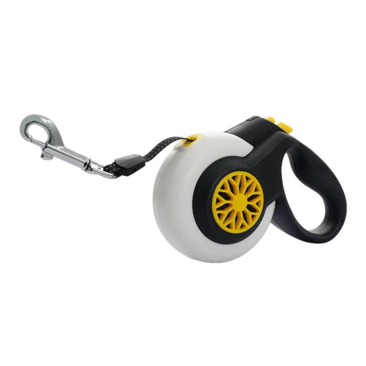 High-quality retractable dog leash in black, ensuring pet safety and control during dog walking.