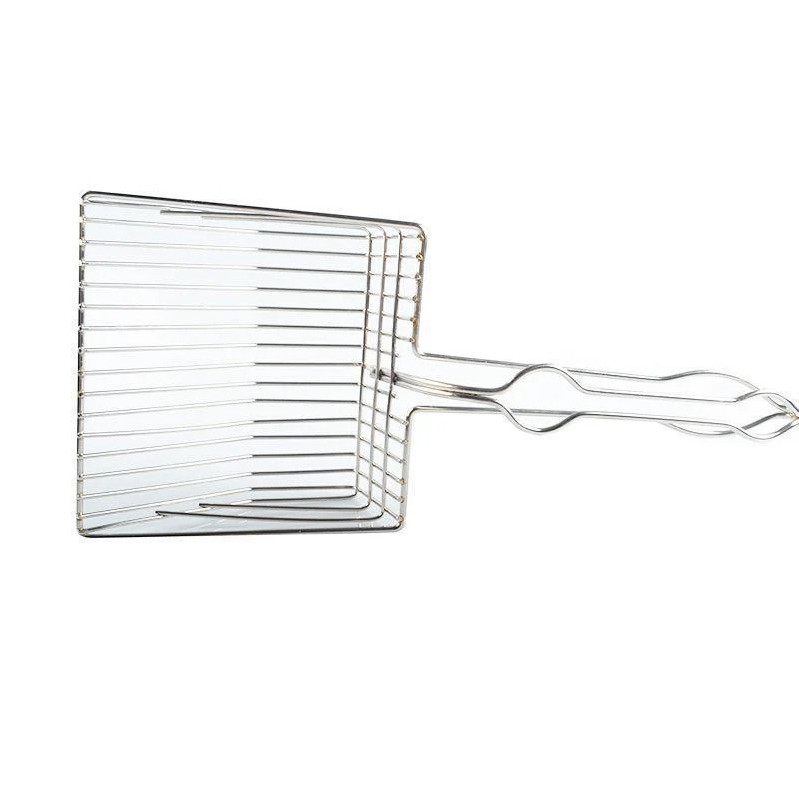 Efficient cat litter sifter made from rust-resistant stainless steel for pet hygiene