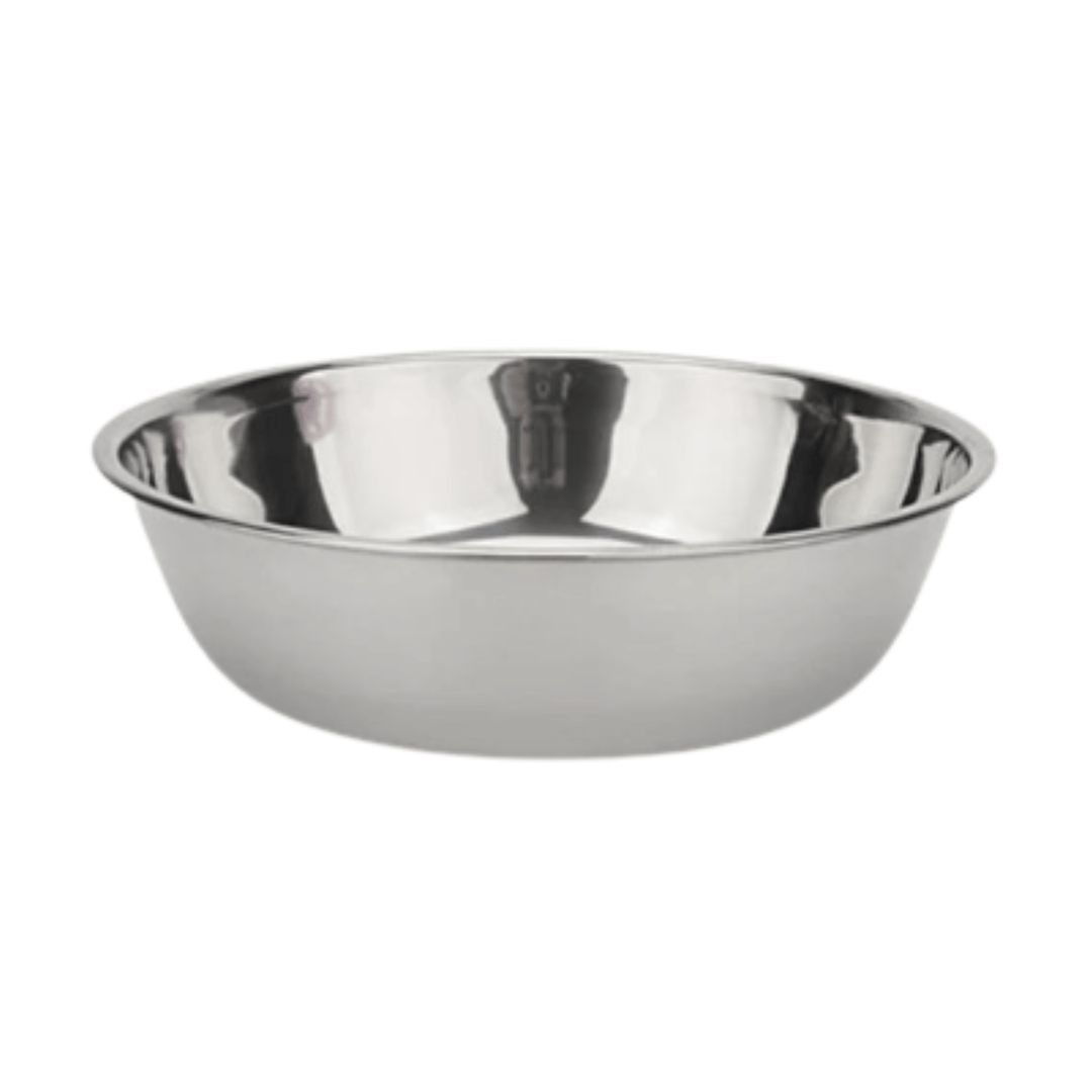 Hygienic stainless steel pet bowl, perfect for everyday food and water needs for all pets.