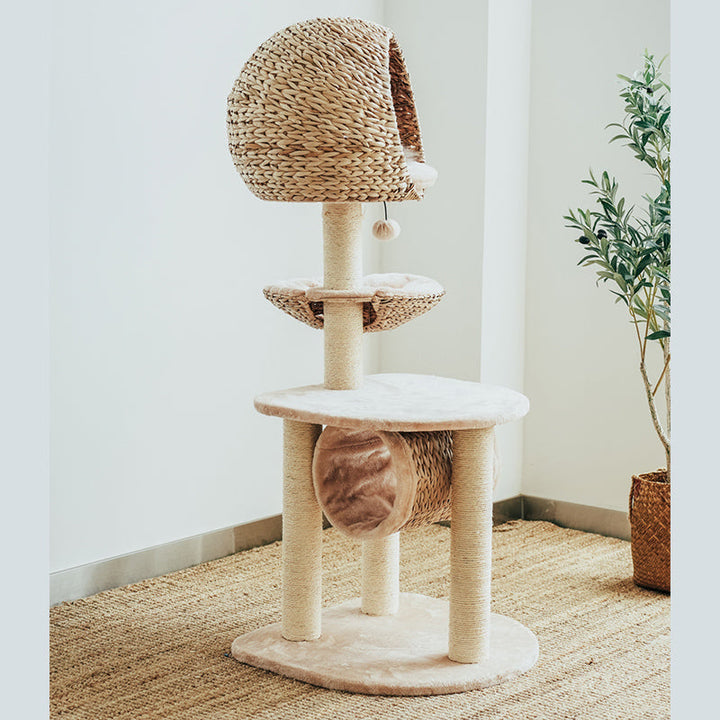 Modern cat scratching post featuring a natural sisal wrap & comfortable, washable bed for rest