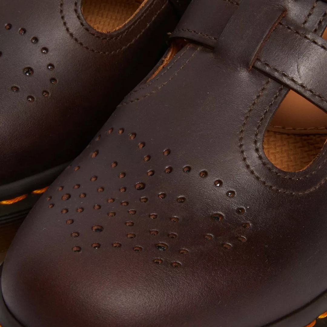 Women's buckle Mary Janes: comfy flats with an edgy, punk-inspired design, versatile casual footwear.