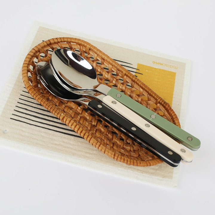 Durable 24-piece engraved stainless steel flatware set. Beautiful dining cutlery for daily use or special occasions.