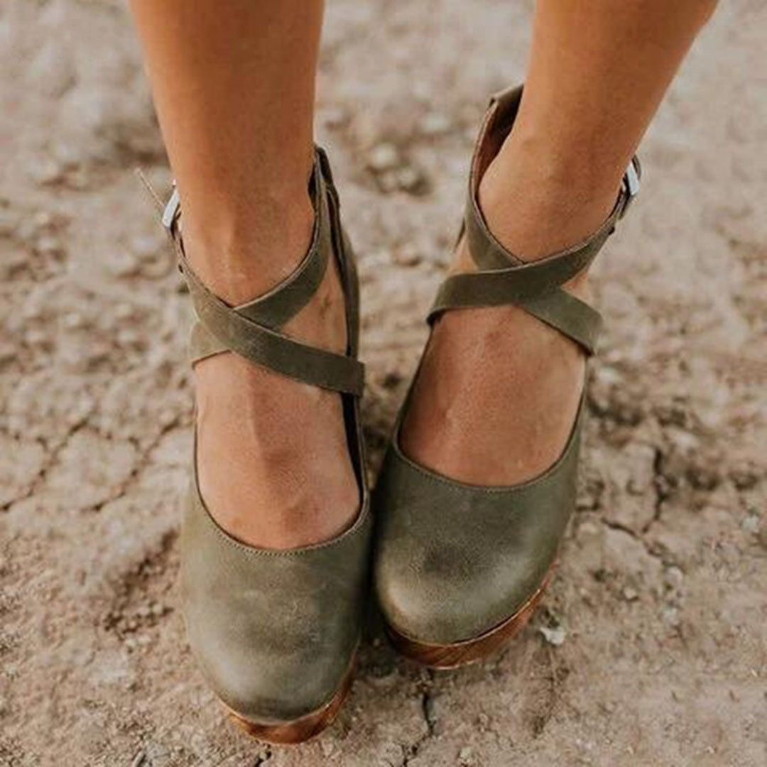 Women's elegant closed-toe wedge heels, designed for all-day comfort & versatile style, great for office & fashion.