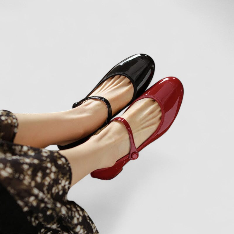 Glossy patent Mary Jane shoes for women with a sturdy block heel, perfect for an elegant look.