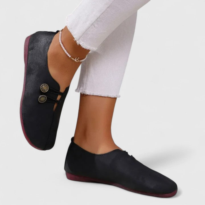 Versatile elegant women's foldable flats, ideal travel shoes with an elastic button for easy wear.