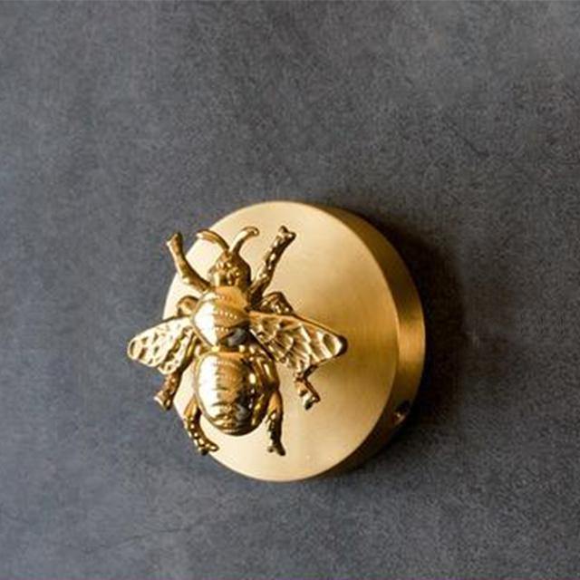 Exquisite animal wall hooks with gold finish, enhancing your home's elegant design.