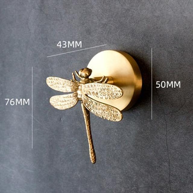 Elegant wall hooks: animal designs with a stunning gold finish. Perfect home decor.