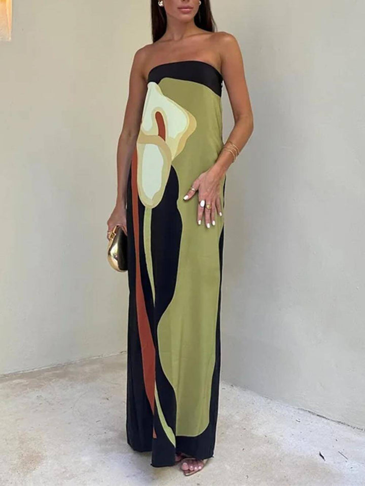 Elegant green maxi sundress for women, perfect for summer fashion or a sophisticated casual look.