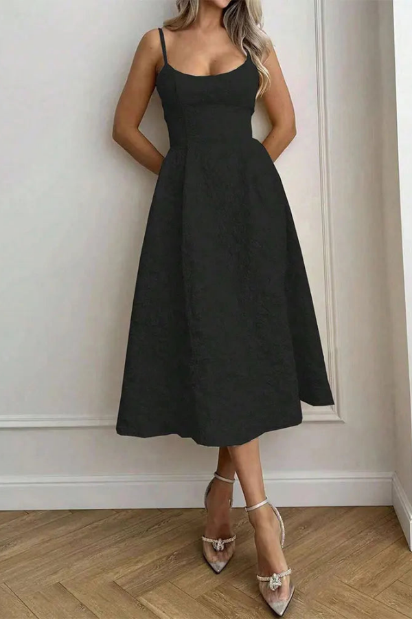Women's elegant halter neck keyhole maxi dress, flowy A-line skirt, perfect for resort wear.