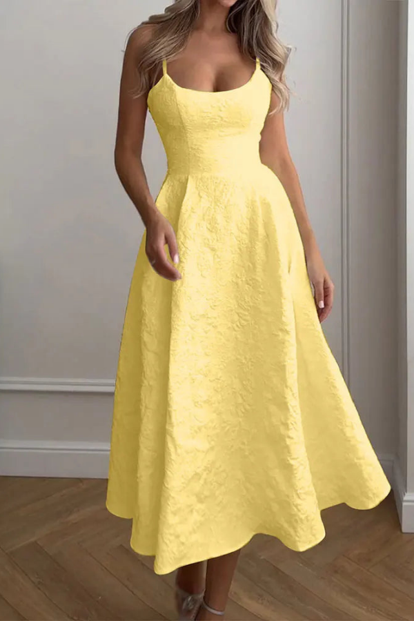 Versatile women's elegant halter neck keyhole maxi dress, great for summer vacations & parties.