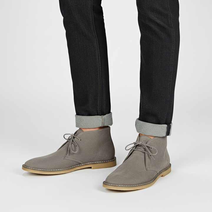Timeless men's formal shoes, brown leather, comfortable design for long wear, classic Andreas style.