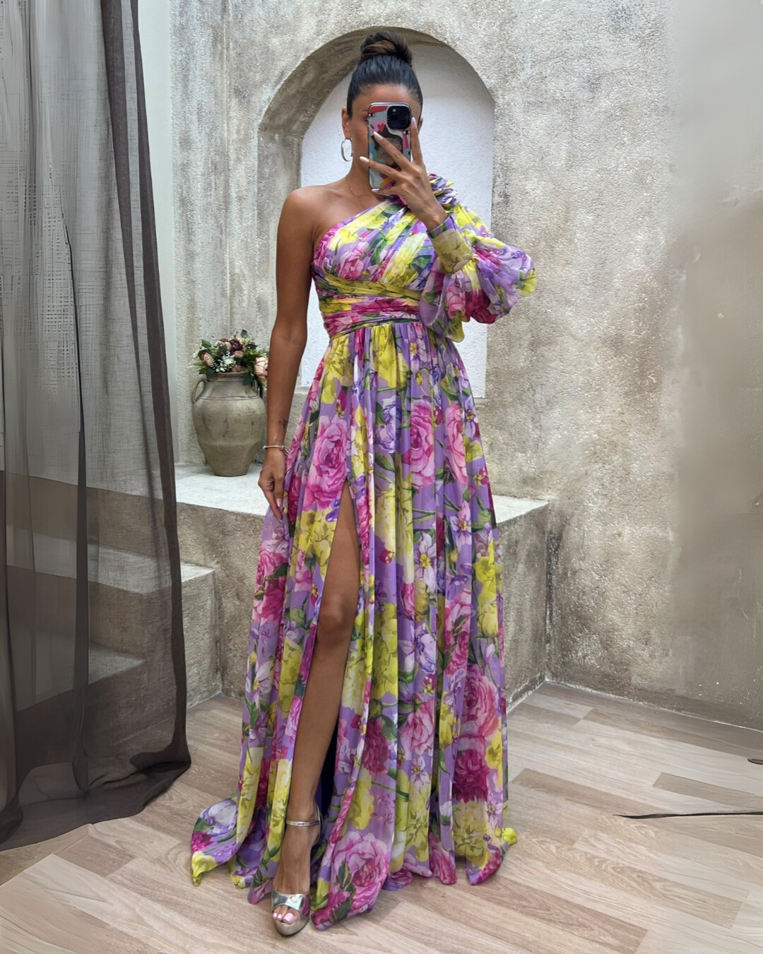 Elegant purple flowy maxi dress for women, perfect for special occasions & wedding guests. Sophisticated long sleeve design.