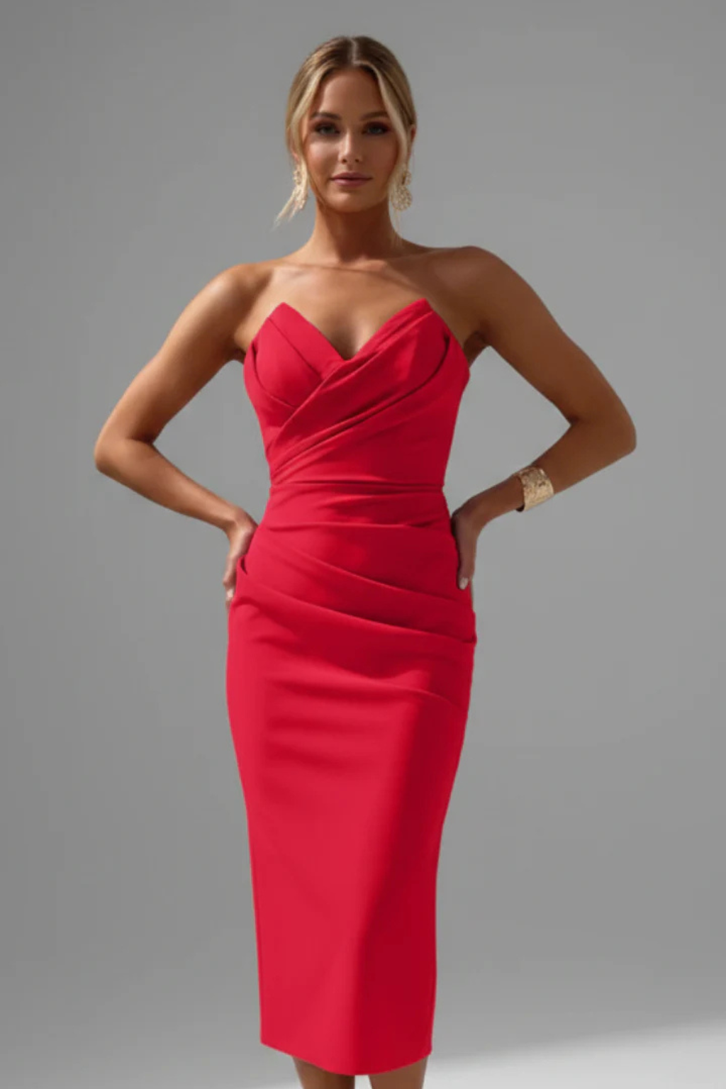 Detailed view of women's elegant ruched sweetheart bodycon midi dress, perfect for occasions.