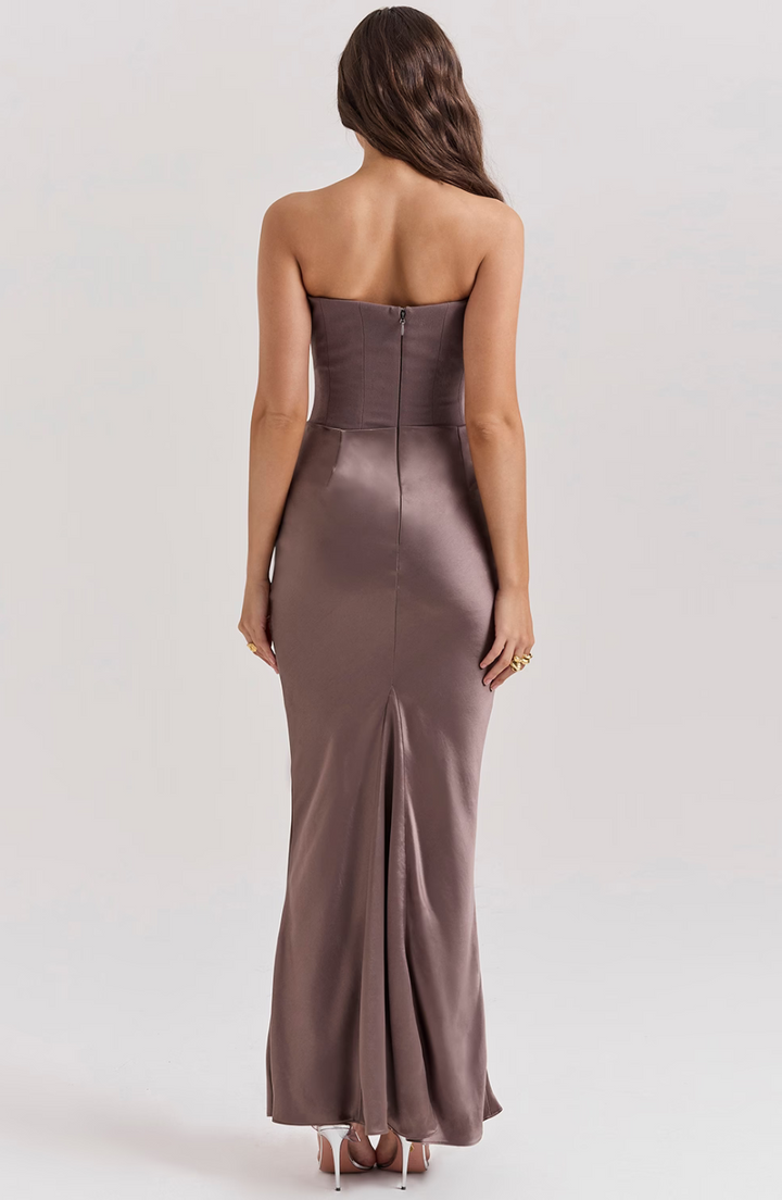 Strapless elegant evening dress with a flattering silhouette for women.