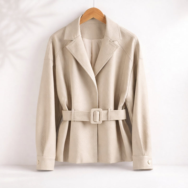 Chic women's elegant tailored jacket, perfect for versatile styling. A must-have for fall & winter fashion.