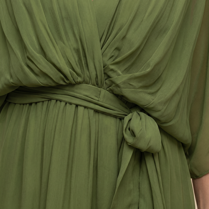 Versatile women's elegant V-neck wrap midi dress, ideal for casual chic or event wear.
