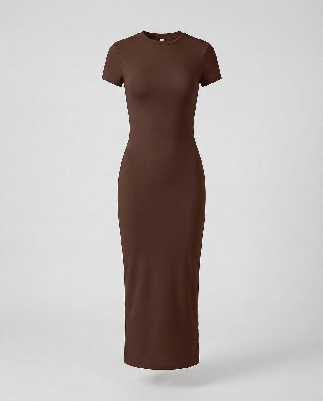 Fashionable women's fitted bodycon maxi dress with crew neck and short sleeves, an elegant choice for any occasion.