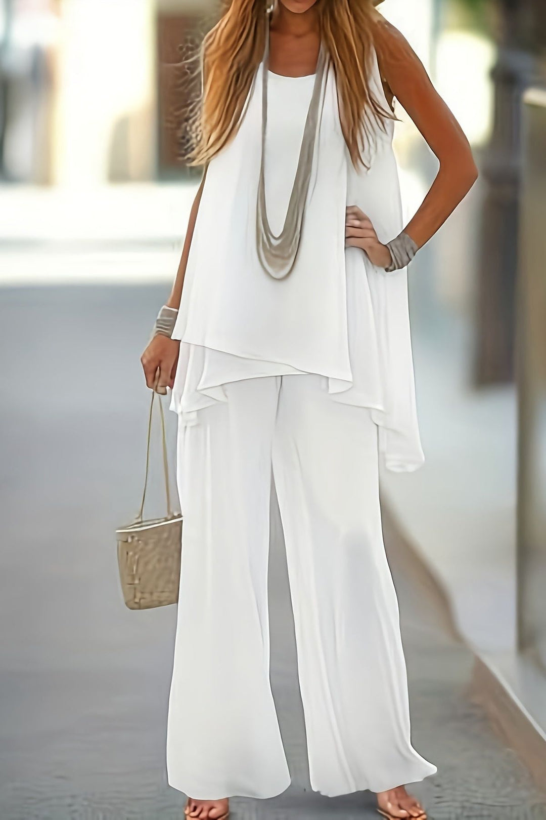 Elegant women's coordinated outfit set, a stylish semi-formal two-piece for a sophisticated look.