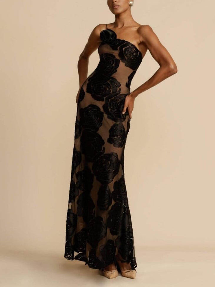 Chic women's wedding guest floral maxi dress. Perfect for spring/summer, offering effortless elegance and comfort.