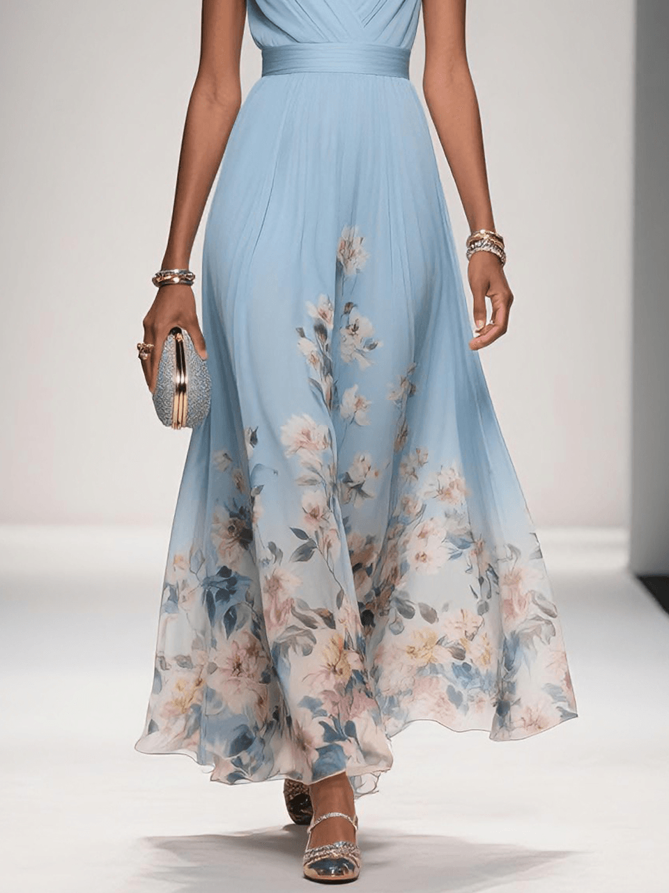 Chic women's floral midi dress, deep V-neck. Ideal for summer parties & wedding guests.