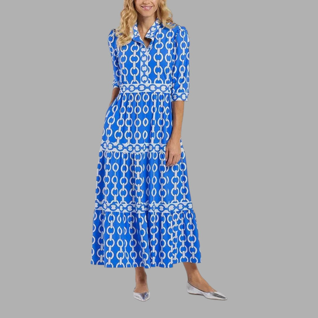 Elegant women's flowing maxi dress in soft fabric, perfect for versatile comfort from daytime to evening wear.