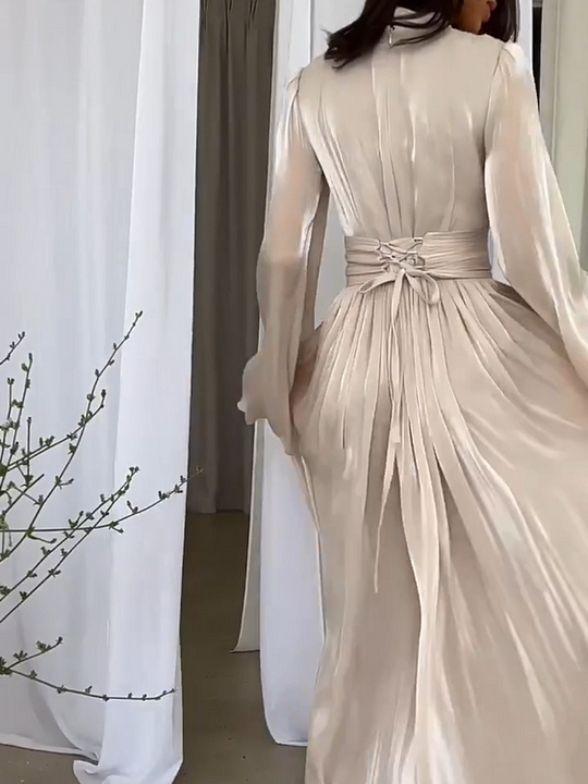 Elegant women's flowing maxi dress, perfect for versatile summer styling, comfortable & stylish.