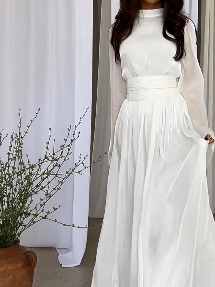 Comfortable women's flowing maxi dress, ideal for casual wear, vacation, or elegant parties.
