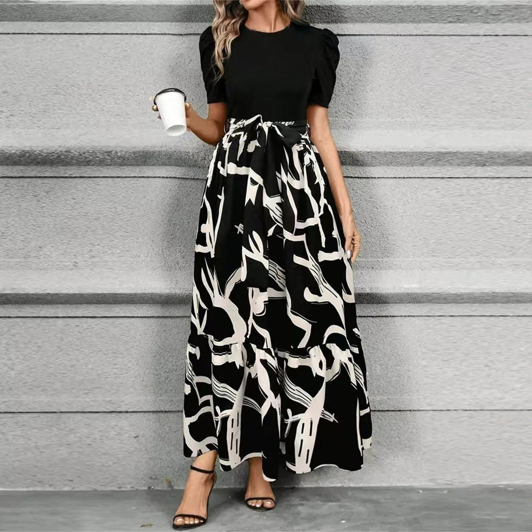Comfortable women's maxi dress, a chic and flowy long dress for relaxed elegance & versatile summer fashion.