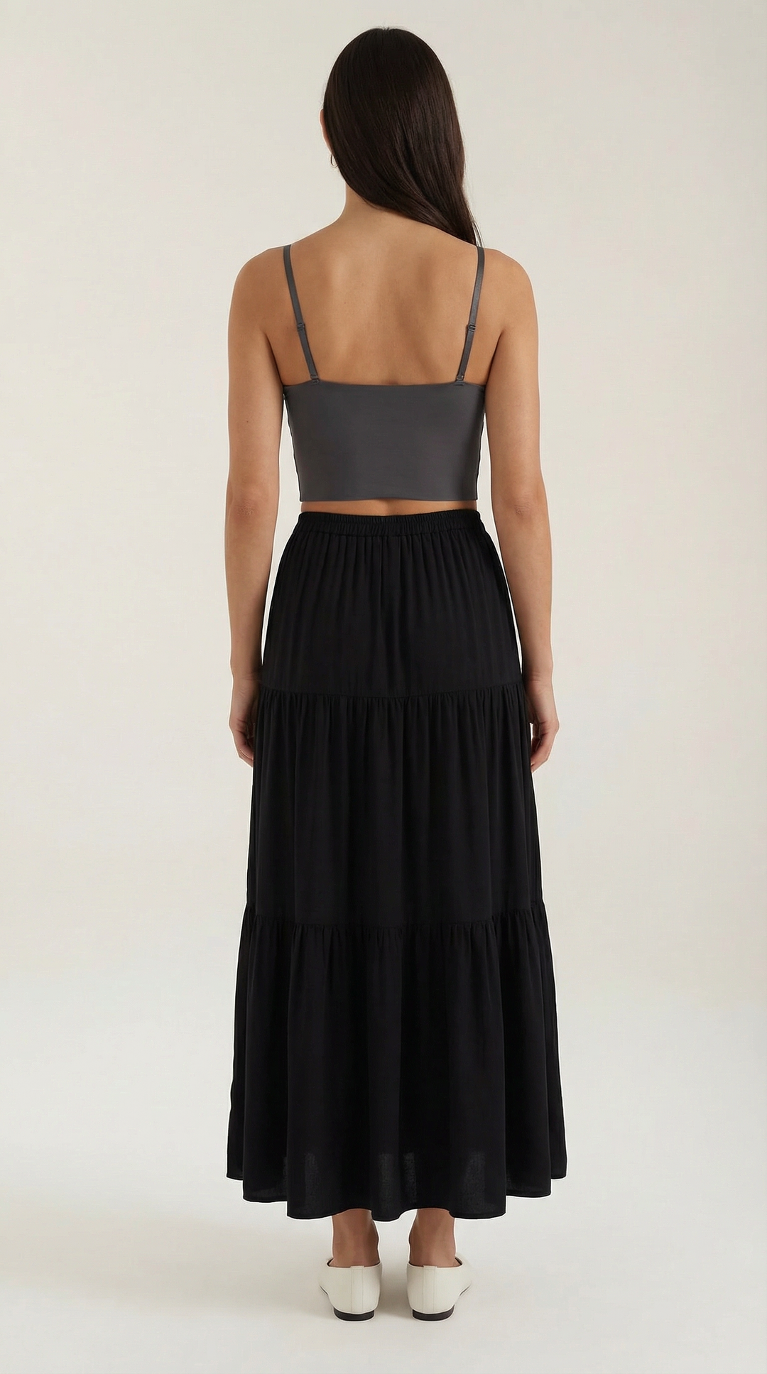 Women's elegant tailored Guinevere tank top, cropped, sleeveless, with a sophisticated heart neckline.