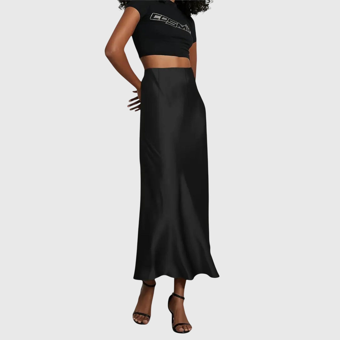 Stylish women's bias cut maxi skirt with high waist for an elegant, flowy silhouette. Great for any occasion.