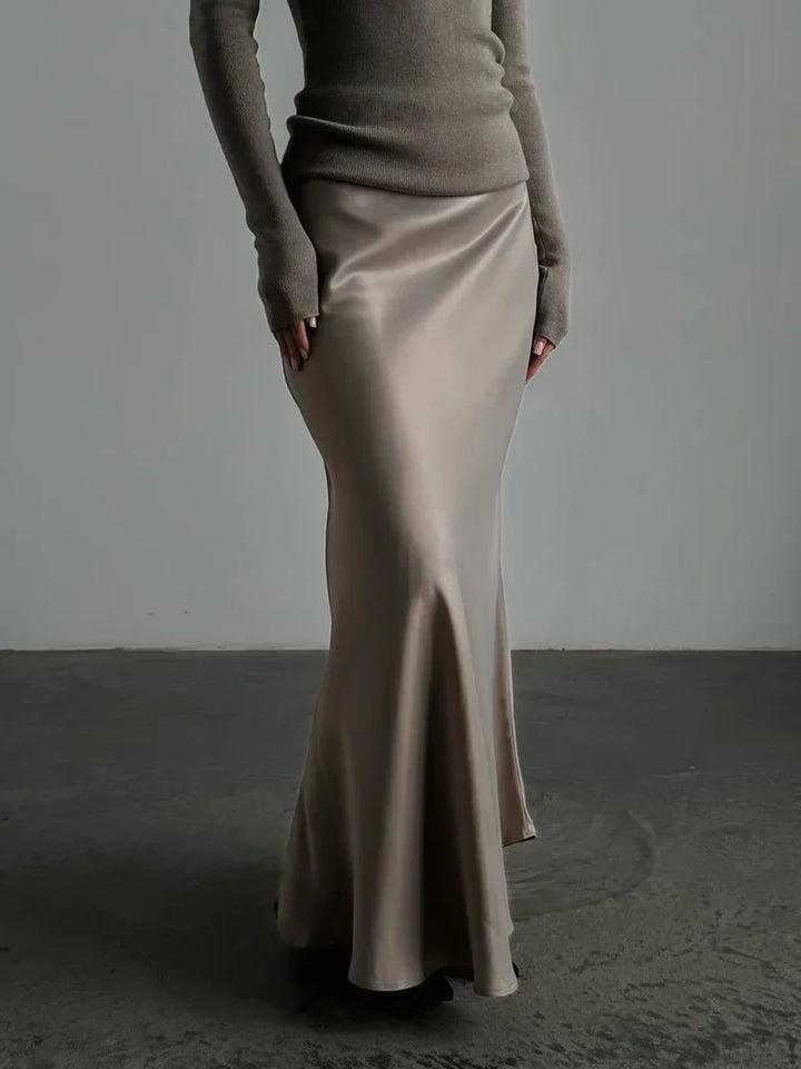 Sophisticated women's formal long skirt, high-waist fishtail design, perfect for evening wear.