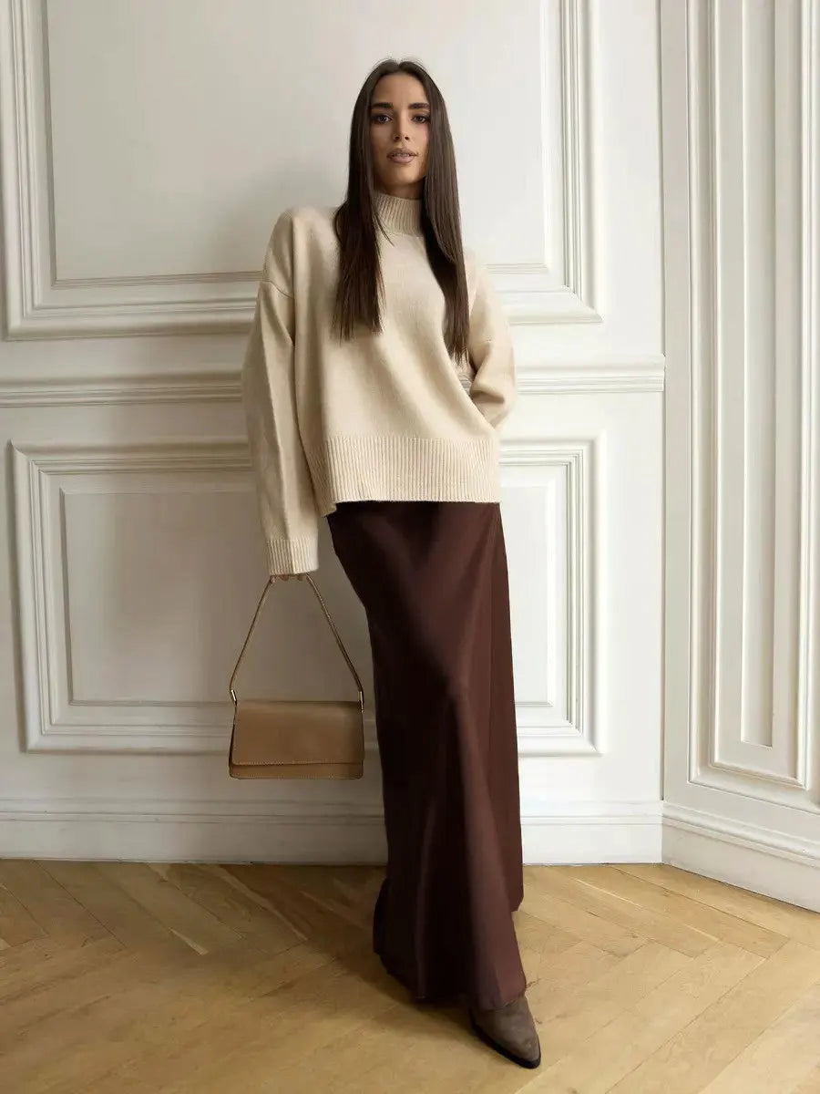 Women's stunning gala outfit: elegant high-waist fishtail maxi skirt, luxurious fabric.