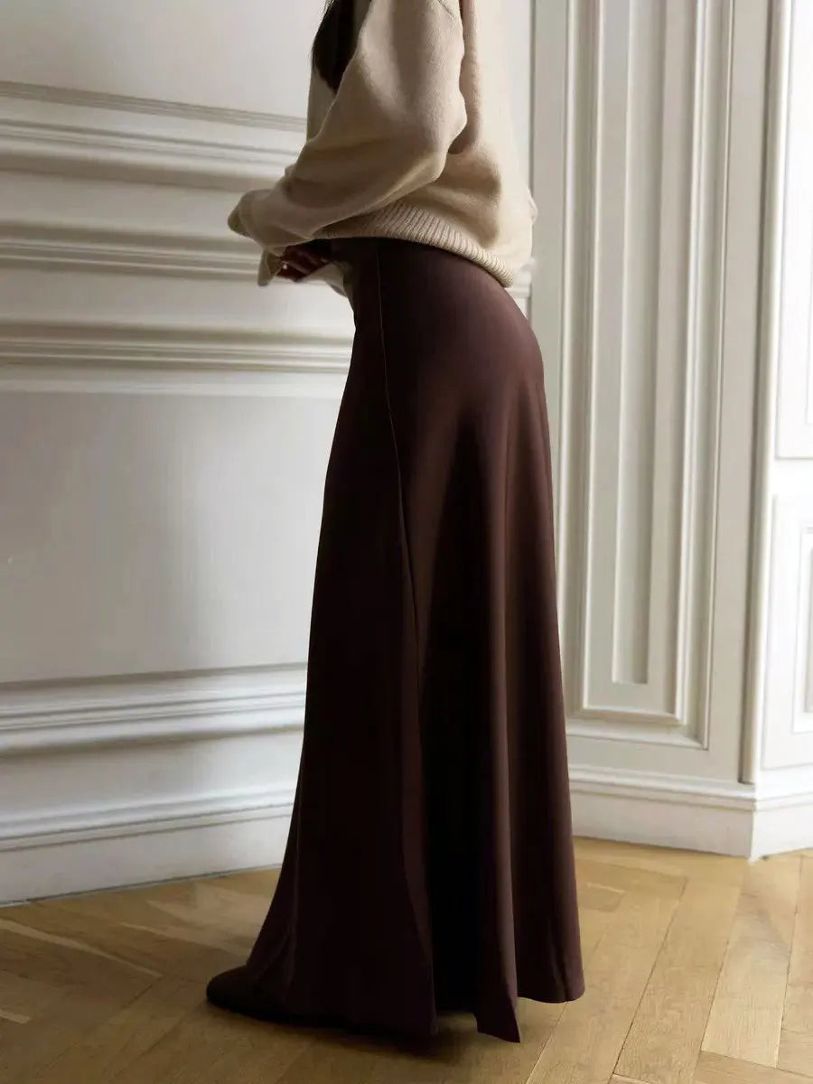 Luxurious women's maxi skirt with high-waist and graceful fishtail silhouette.