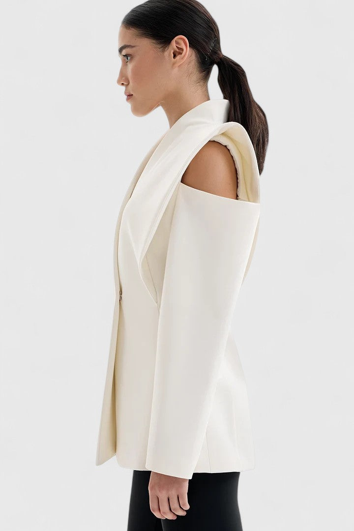 Versatile women's white structured-shoulder blazer, a sleek and elegant tailored jacket for diverse professional outfits.