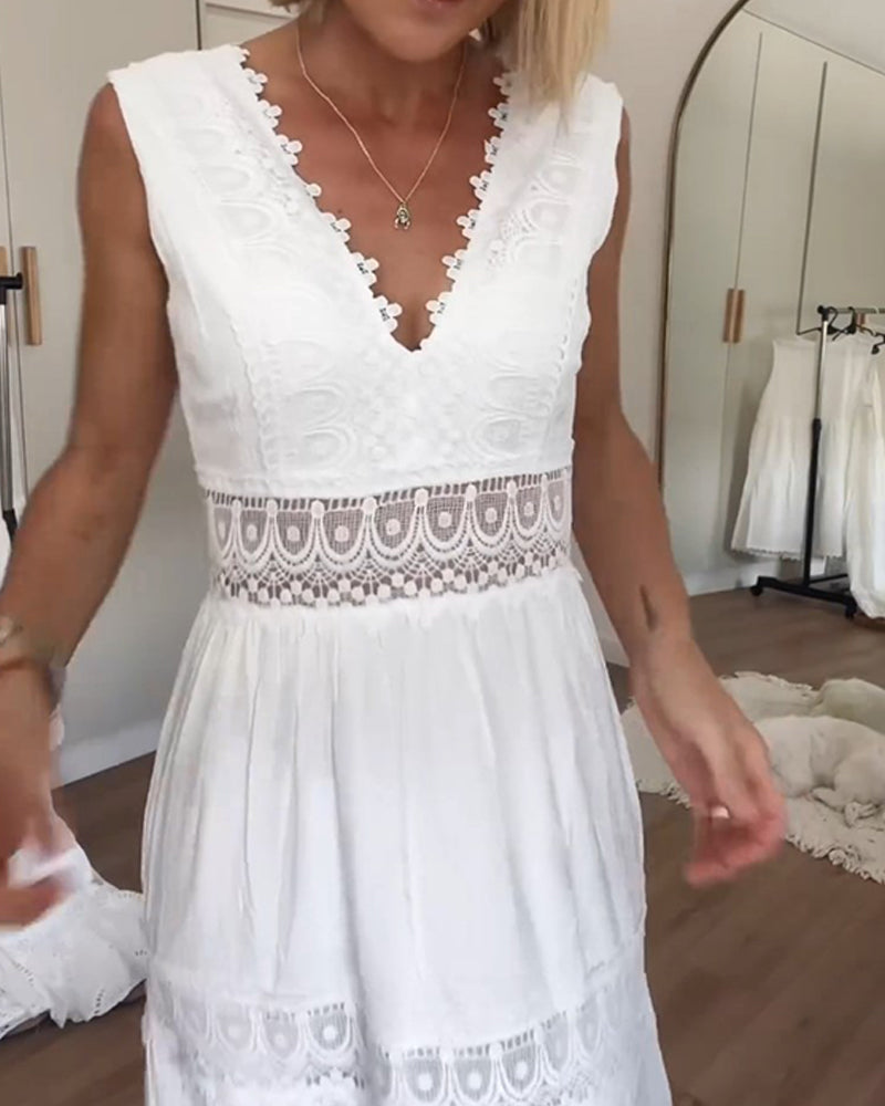 Formal women's elegant lace midi dress, ideal for special occasions, with a flattering A-line silhouette.