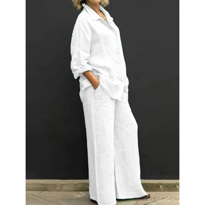 Comfortable women's lounge set: button-up shirt & wide-leg pants. Perfect casual two-piece for spring/summer.