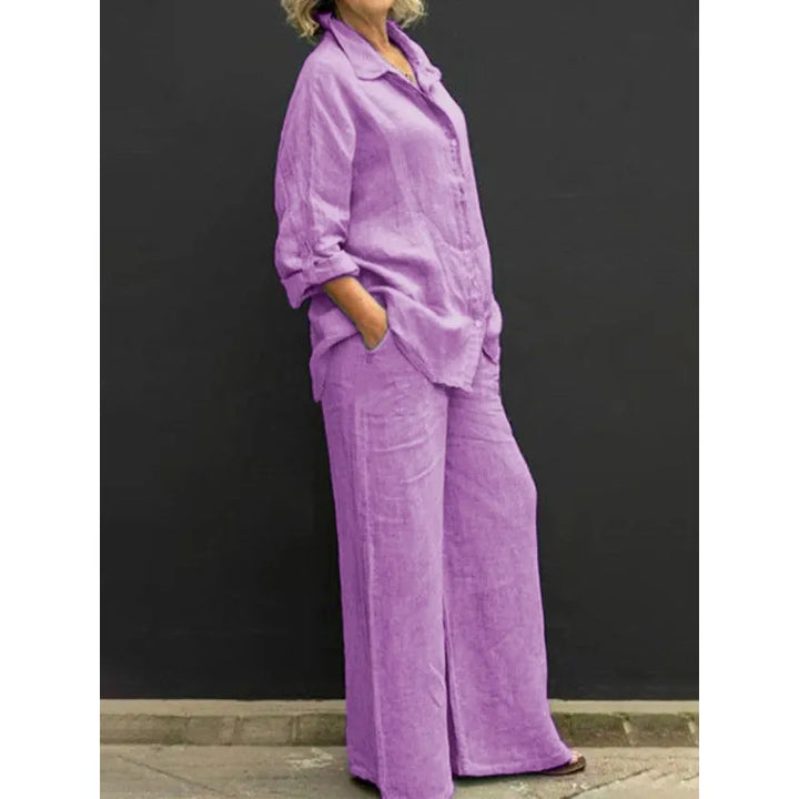 Versatile women's elegant spring/summer matching set. Button-up shirt & wide-leg pants for a chic outfit.