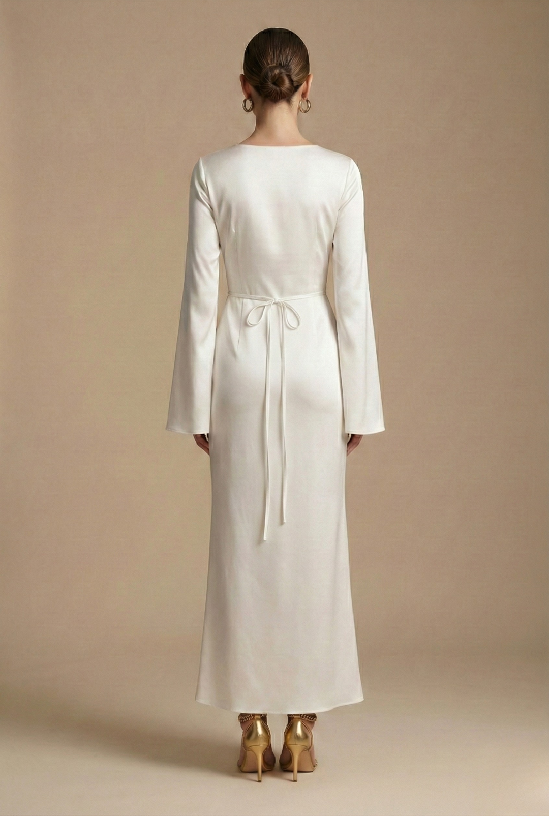 Sophisticated column maxi dress for women, featuring elegant flare sleeves & a modest round neck. Ideal for parties.