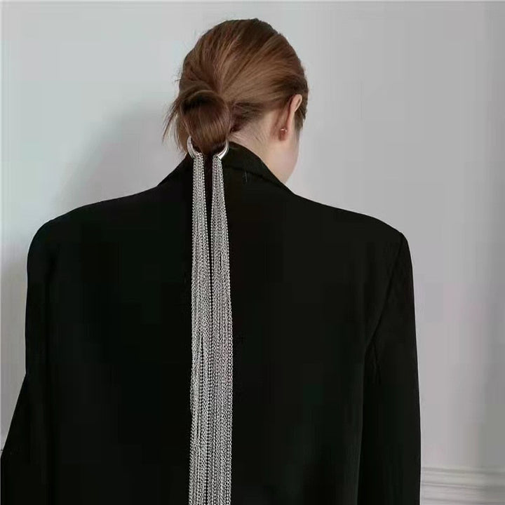 Elegant women's metal tassel hair clip. Perfect fashion accessory for sophisticated hairstyles.