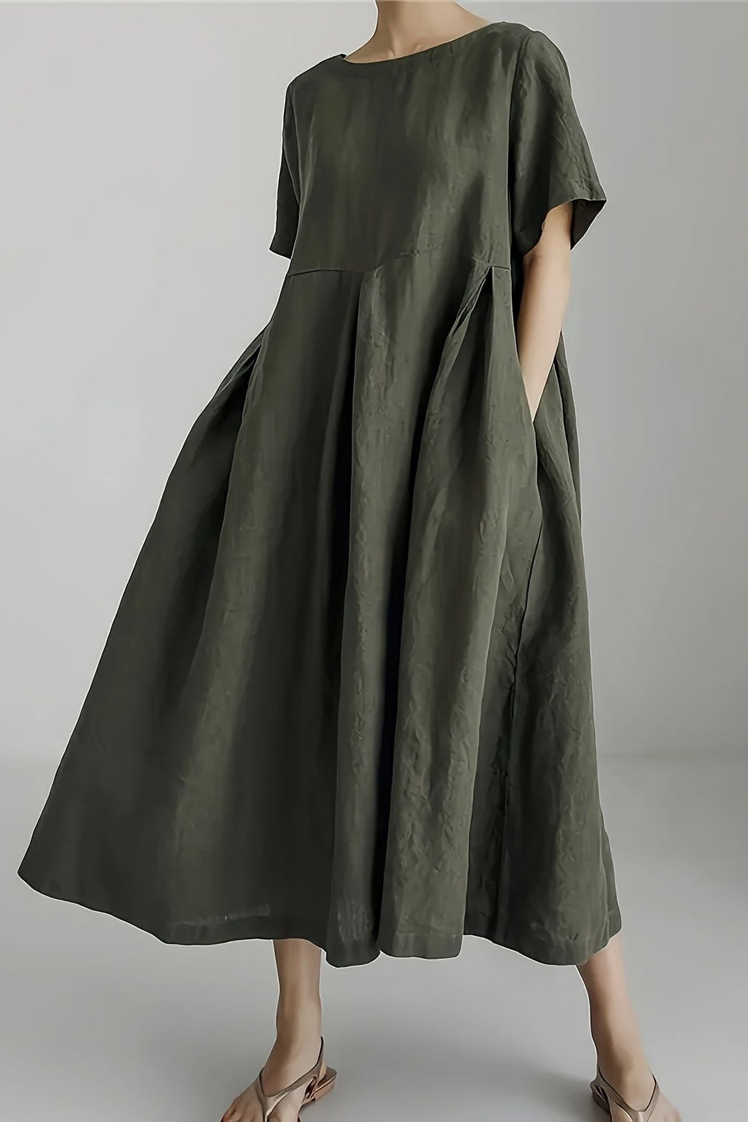 Chic women's occasion midi dress, an elegant choice for formal gatherings, cocktail parties, and special events.