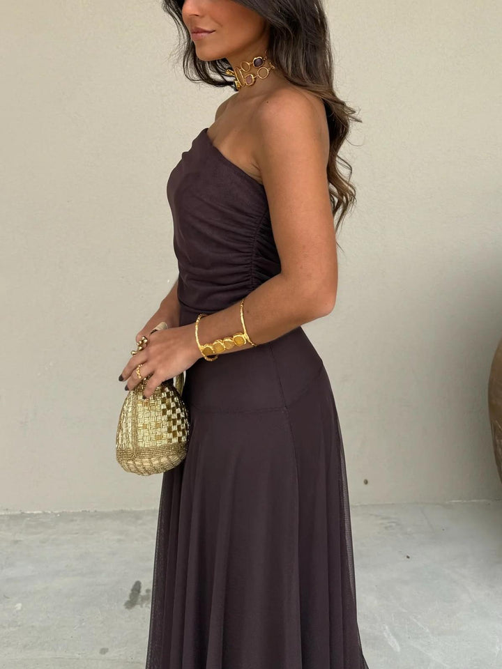 Stunning women's off-shoulder maxi dress, an elegant choice for weddings or formal parties.