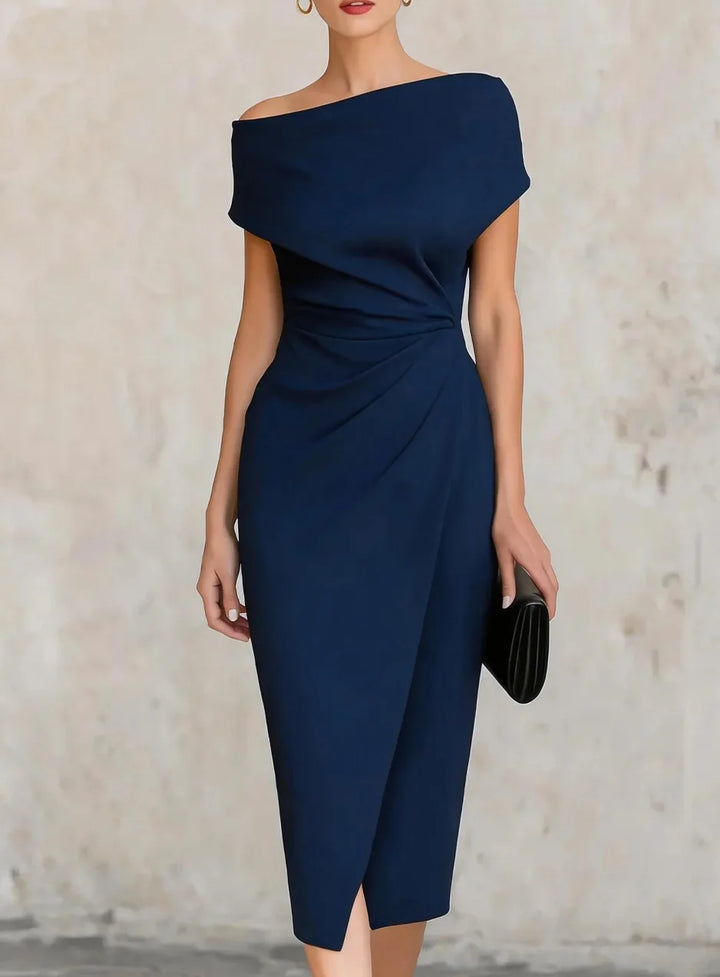 Pleated one-shoulder midi dress for women, featuring an elegant design and stylish side slit, perfect for evening.