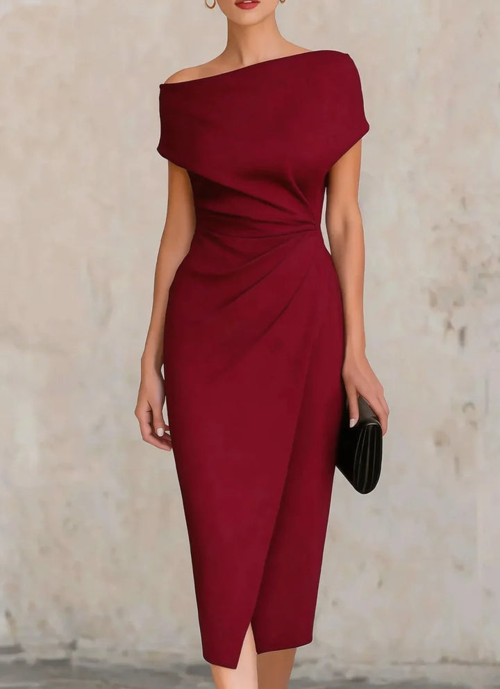 Formal women's midi dress: elegant one-shoulder design, pleated detailing, and a chic side slit for special events.