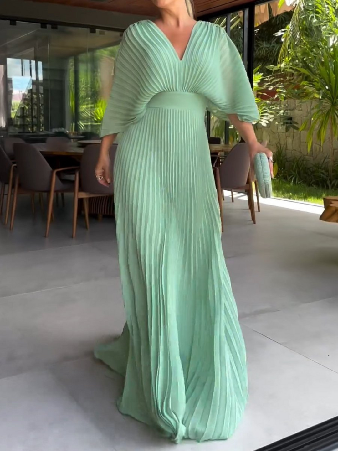 Beautiful pleated maxi dress for women featuring elegant batwing sleeves, ideal for formal parties.